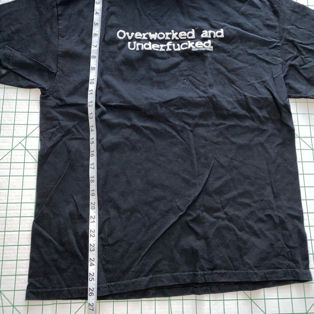 UNISEX Graphic Tee